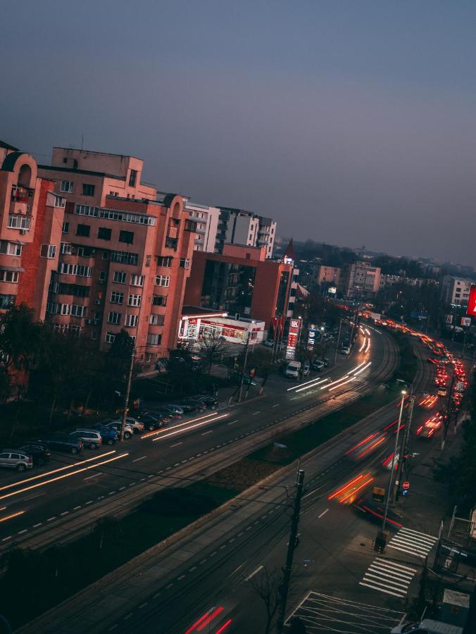 Puzzle Apartaments&Studios Craiova Exterior foto